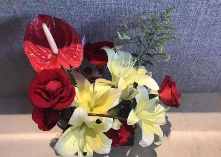 什么红插花成语_成语故事图片(3)