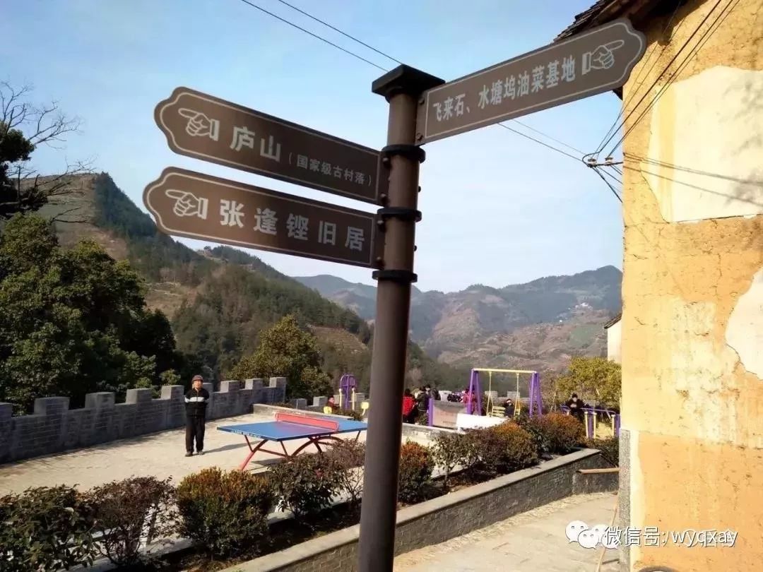 张逢铿先生长期旅居美国,但对家乡一直牵挂和关心,他