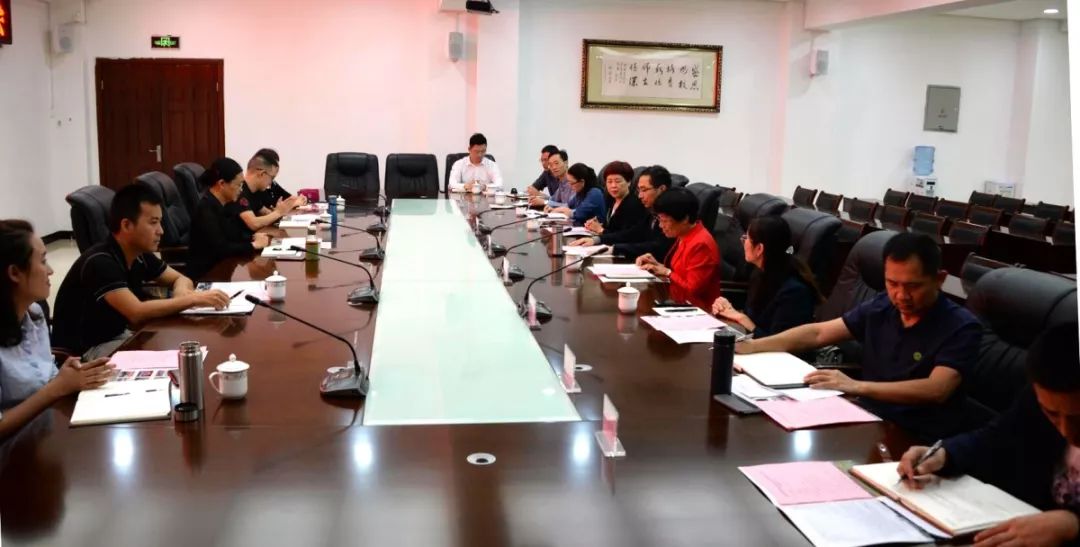 凉山人周人口_大凉山彝族人图片