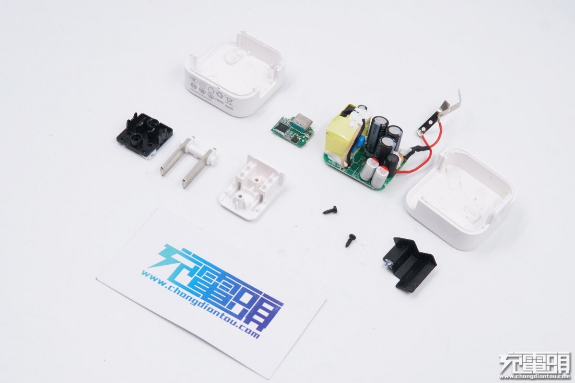 充电器头30w氮化镓 ecfd3812ed3d408e9002caa672a2700e.jpeg
