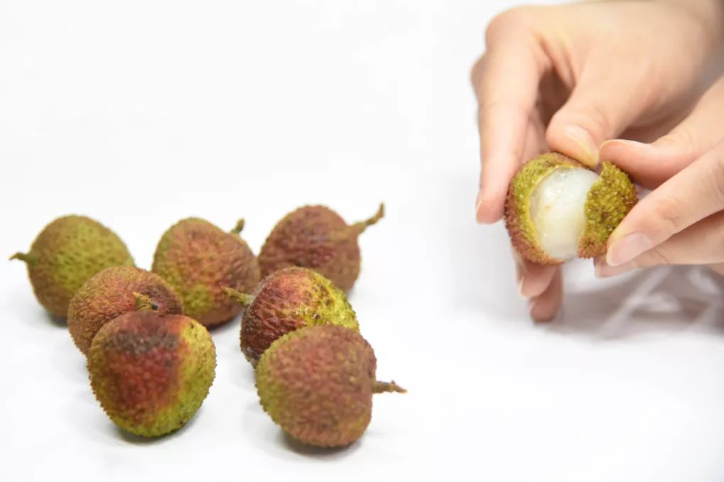 吃什么药不能吃海鲜喝酒 f52dc5b6f5d1435b9b36a40bbf7a7d09.jpeg