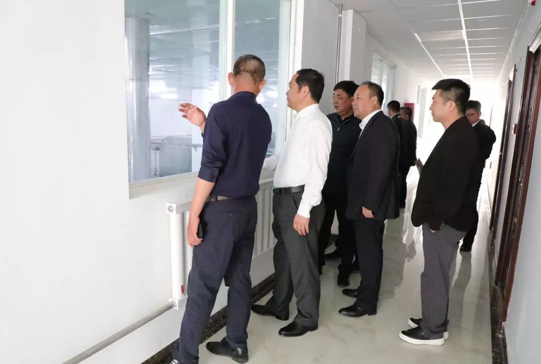 磐石市于技群就重点项目建设情况进行