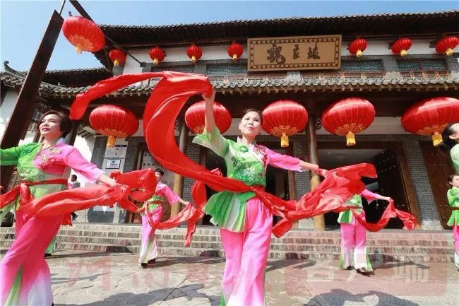 中国节日河南 0dbf50830886487c967bdc381074d557.jpeg