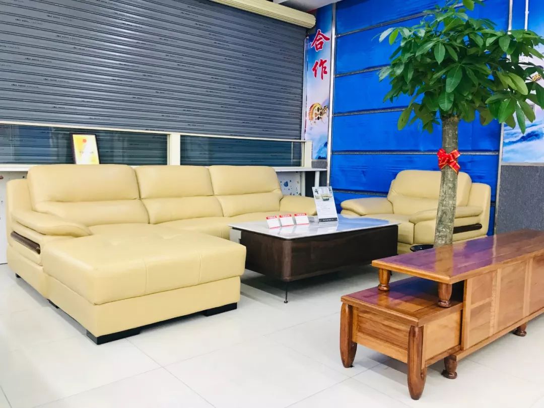 开平这间家私城任性狂欢!1000 款厂家直销!价格竟比网上还优惠.