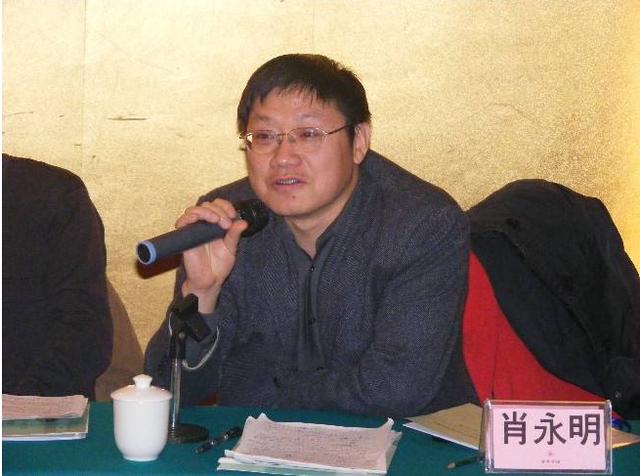 原创青海首富变首负!身家百亿到负债200亿只用一年,靠开餐馆发家