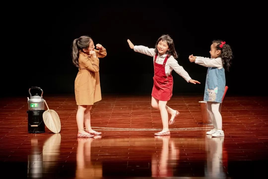 校园音乐剧推荐 4c65d423adf64d0c954b820db767981b.jpeg