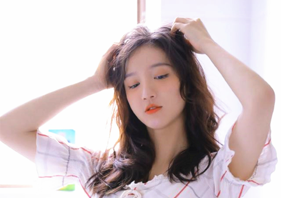 姗姗最新消息 4d70b770264840f2bb285fafa2c84c33.jpeg