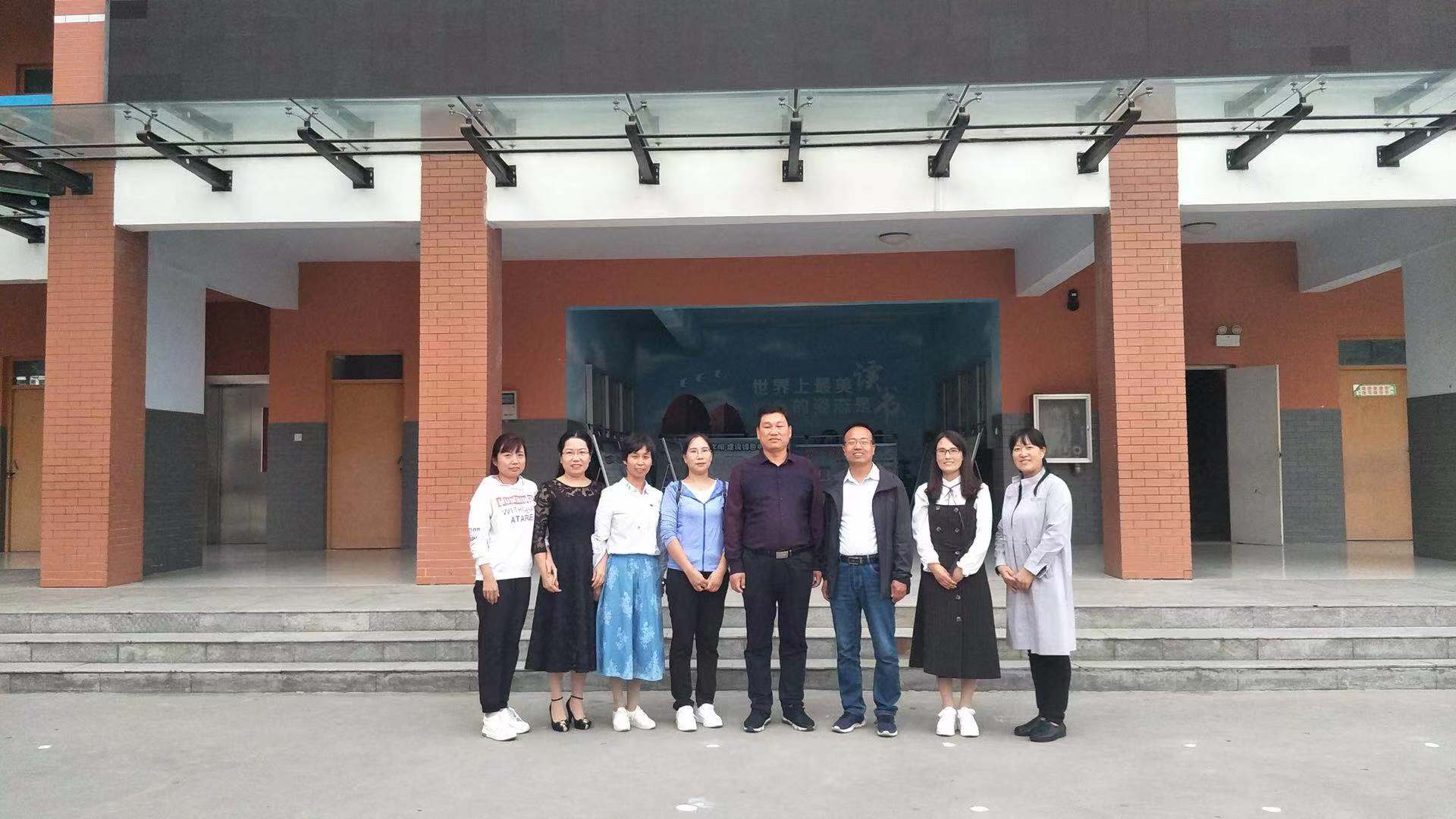 坐什么什么划的成语_成语故事简笔画(3)