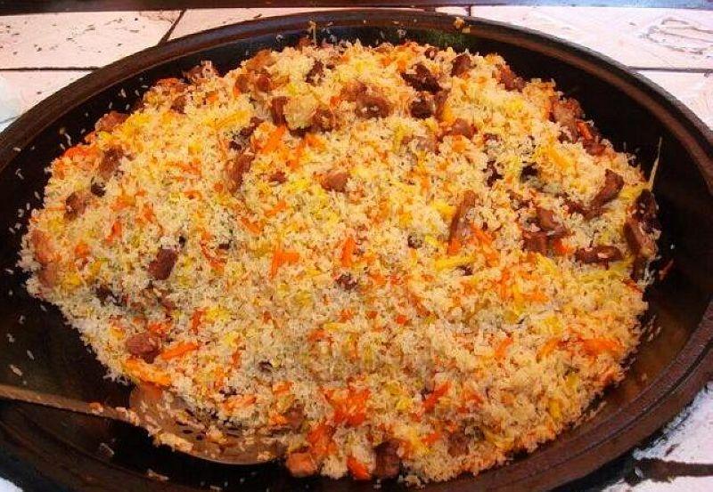 原创新疆抓饭为什么喜欢用胡萝卜做