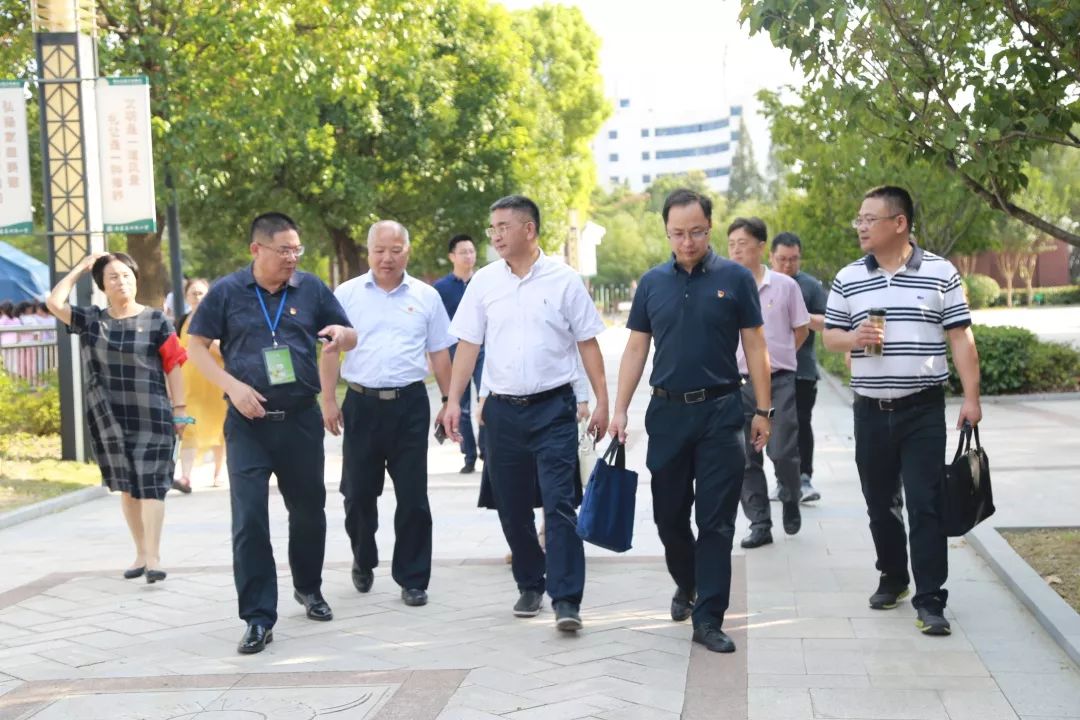 省教育厅领导来向阳小学调研义务教育优质均衡发展创建工作