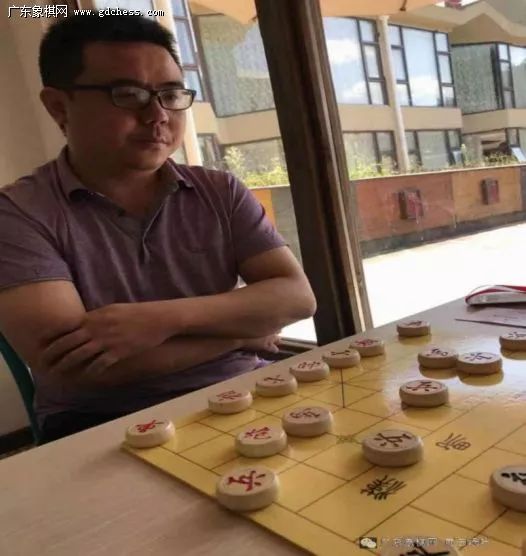 乐昌名将朱少钧在比赛中运筹帷幄
