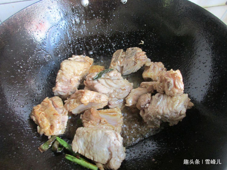 小孩子可以吃天麻炖排骨吗 78eef8589252432bac37b514c7a841da.jpeg