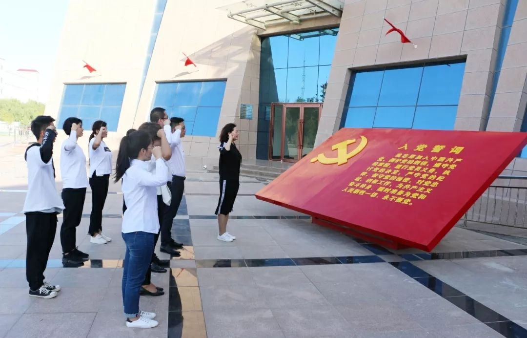 泣什么身成语_成语故事图片(3)