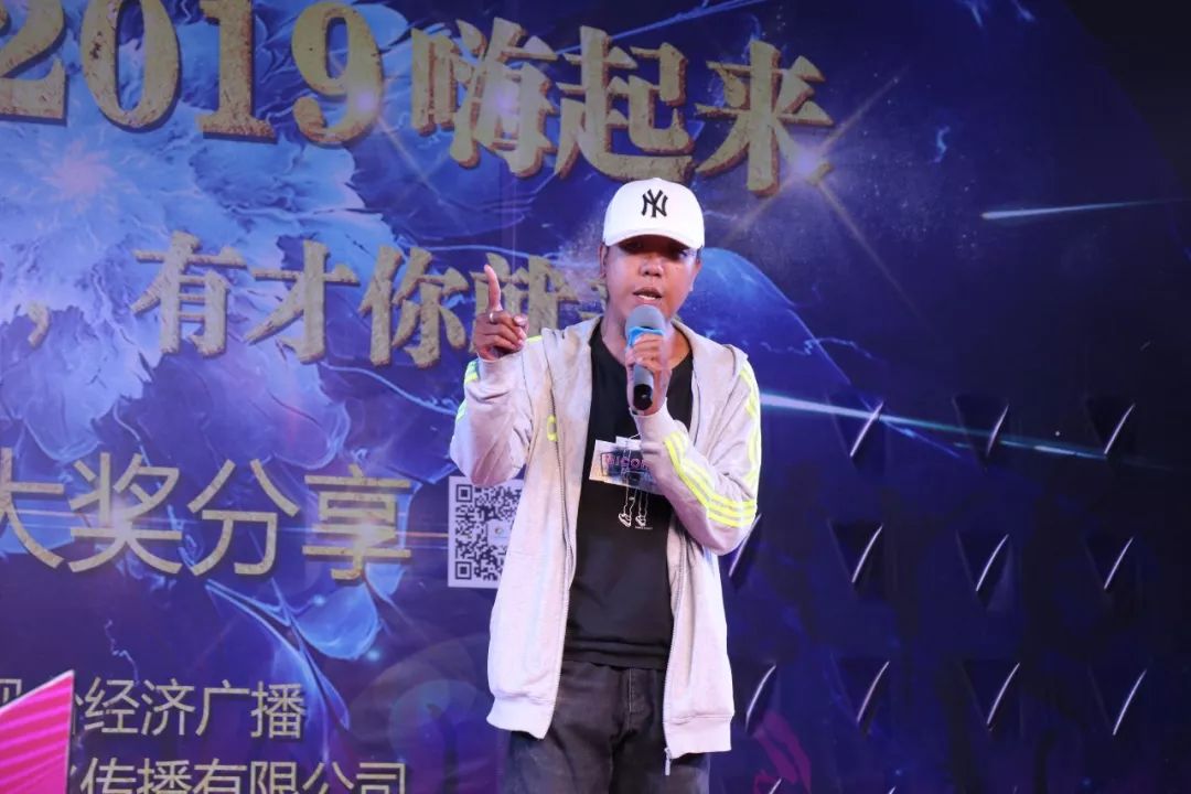 周建宇歌曲二等奖(获得奖金200元,证书,晋级机会)张亚宣徐继凯歌曲