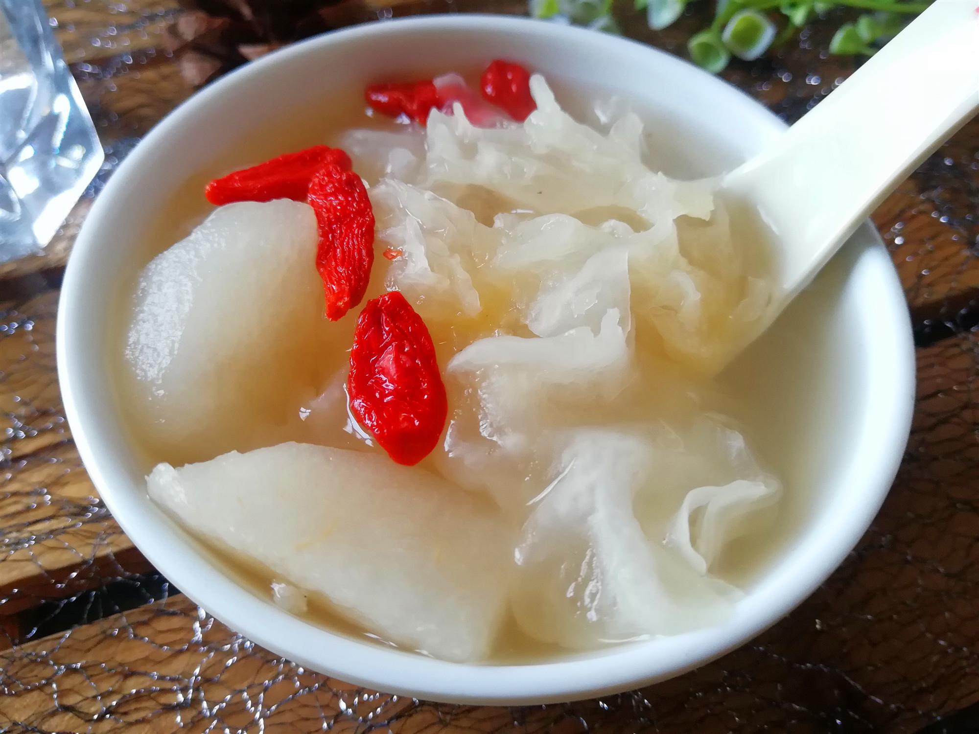 银耳怎么泡才软 8d9e8a3d0d9c4caaaa0840c59fd5354a.jpeg