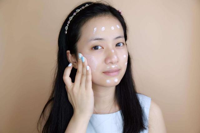 如何简单画好一个淡妆 99ed71096e184210b1d4a3131108f578.jpeg