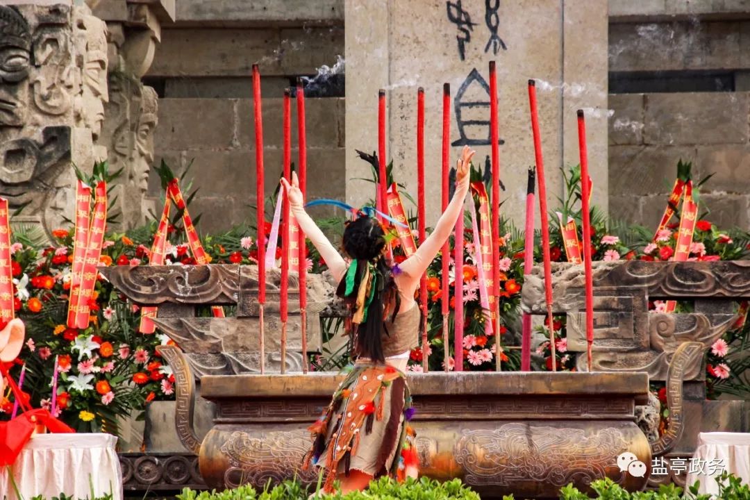 组图近千人共同见证2019华夏母亲嫘祖故里酬蚕节祭祖仪式