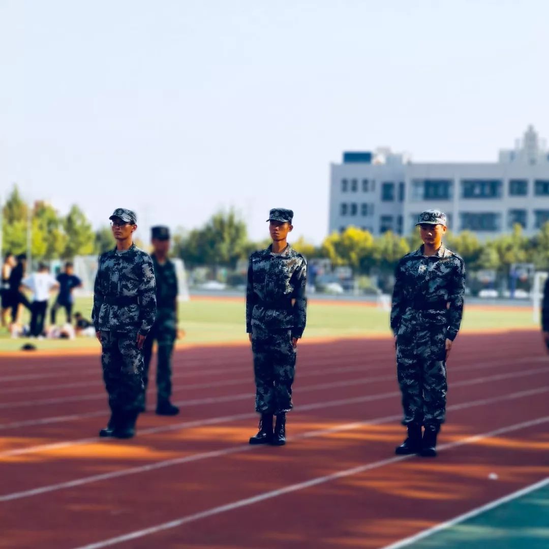 请祖国放心这里是西安交大城市学院国庆准备