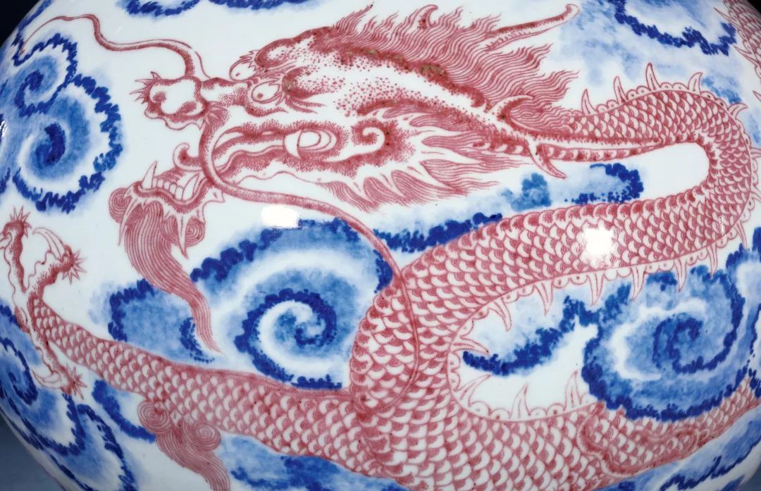 保利香港秋拍】视频导赏| 清乾隆御制青花釉里红云龙纹大天球瓶赏析_搜狐网
