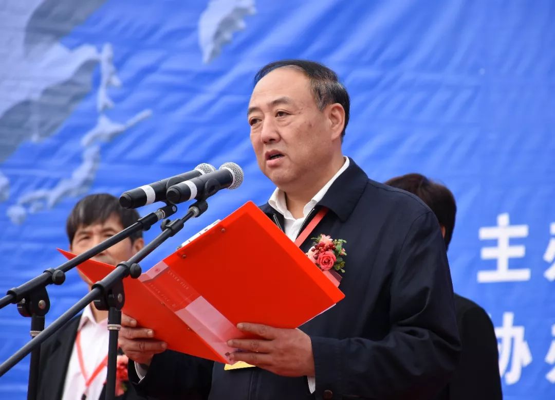 陇南市副市长张宏致辞蔡彬说,市场监管总局高度重视礼县特色产业
