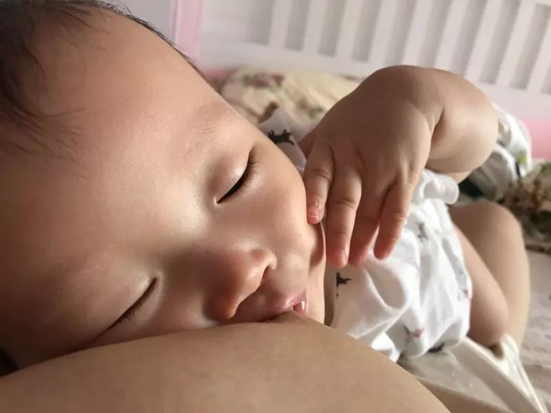 『国际母乳会-中国-LLL』哭闹的宝宝｜When Babies Cry