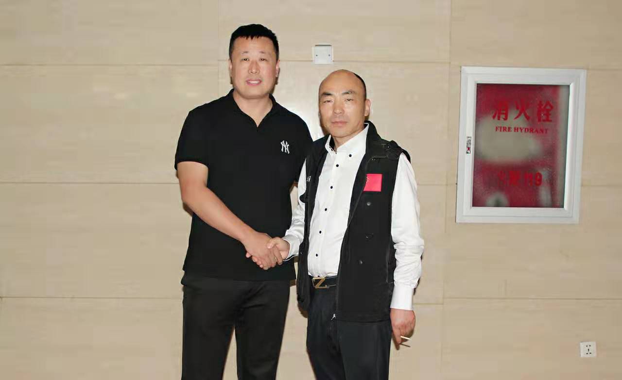 大力支持。（盐山县司法局局长 李宗亮）（电影《惩罚》总导演 李国良）（李国良导演与北京牵喜影业执行c