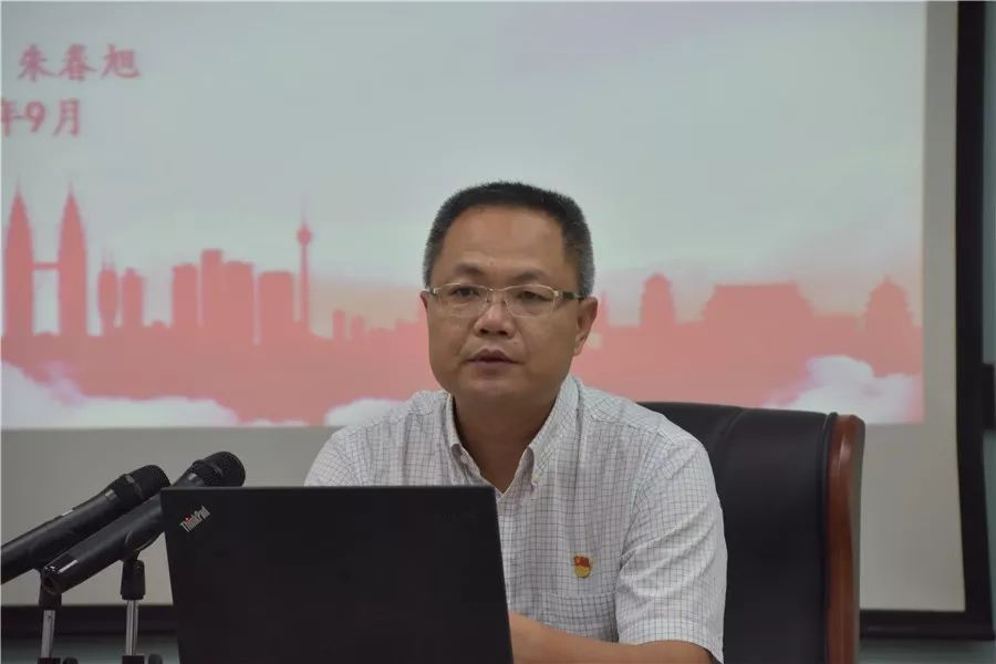 银海区两新组织党建示范基地揭牌_朱春旭