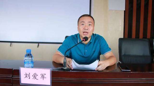 经济总量大幅跃升 人民生活_人民幸福生活图片(2)