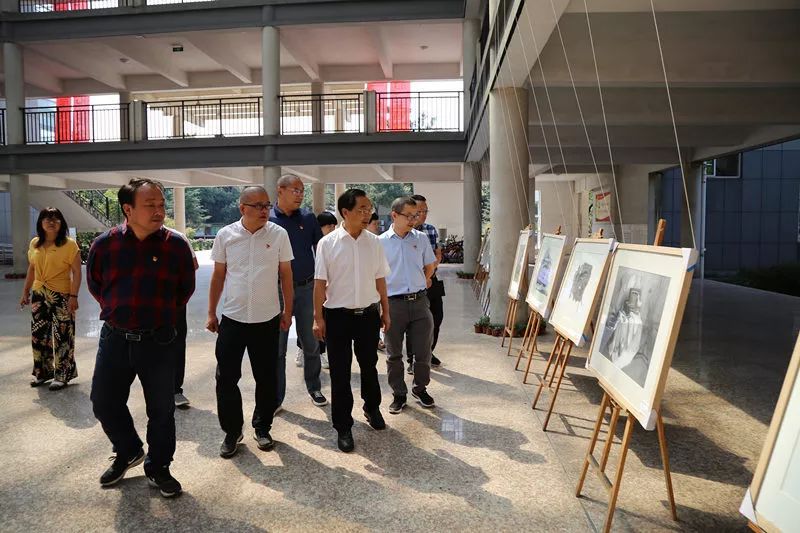 《喜迎新中国成立70周年师生美术作品展》 ,对宾虹中学