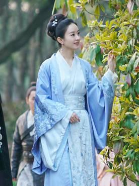 原创赵丽颖即将正式复出新剧有翡造型曝光少女感十足
