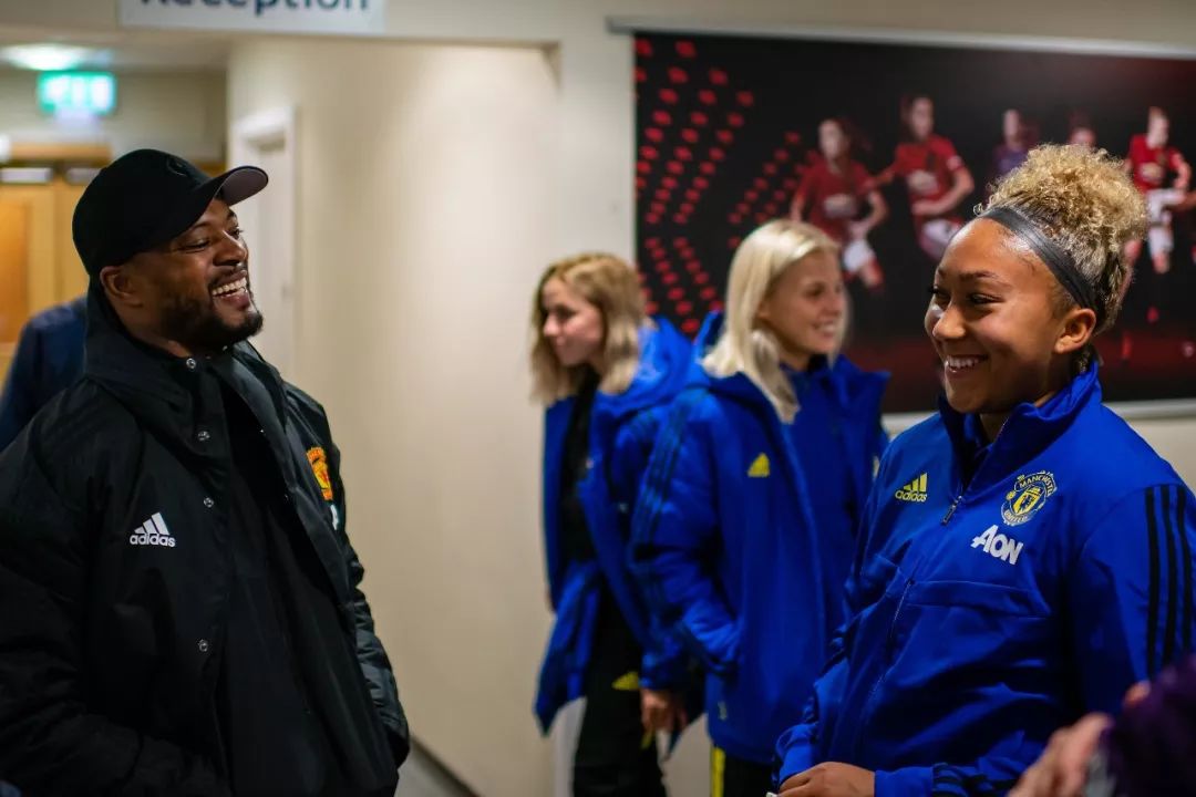 我无处不在,因有始终如一的爱