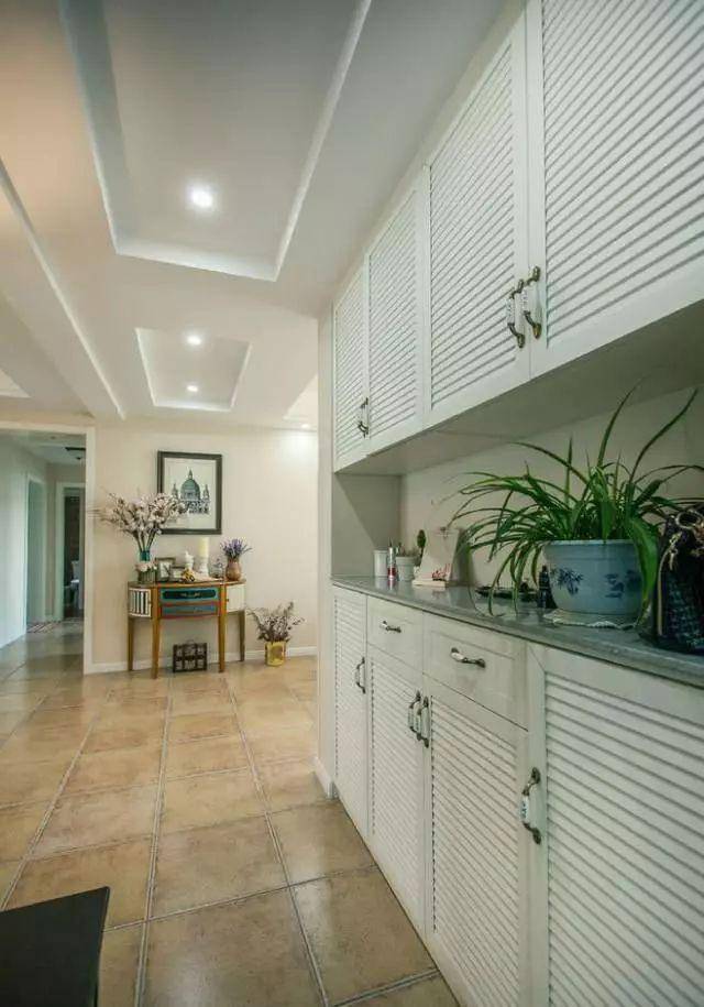 入户玄关鞋柜装饰画 65f499ba1b2b4a0a8dd6a2e75613f7d5.jpeg