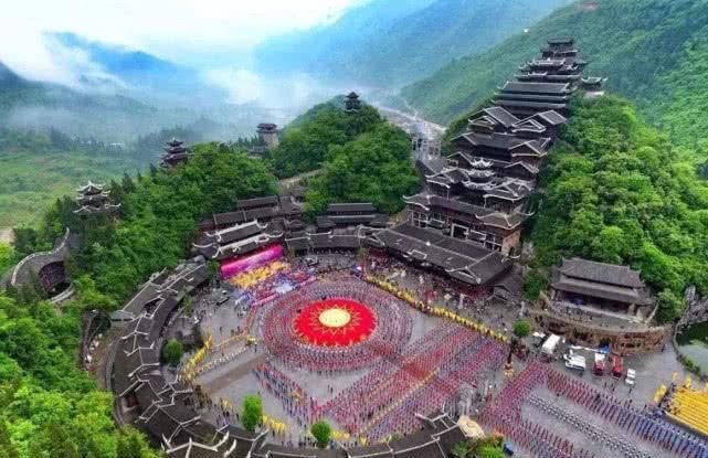 啥叫大好河山 6a42ba0d989a4e40b46a32e0e6b1af67.jpeg