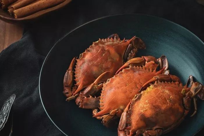 蟹黄、蟹膏竟是螃蟹的……get这些吃蟹技巧，你就是吃蟹达人！