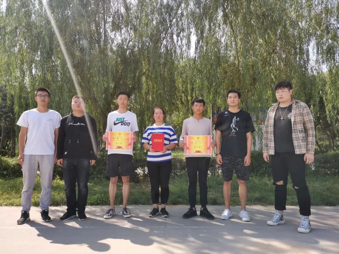 end摄影:航修学生会宣传部供稿:何雨恒审核:刘幸兴老师返回搜狐,查看