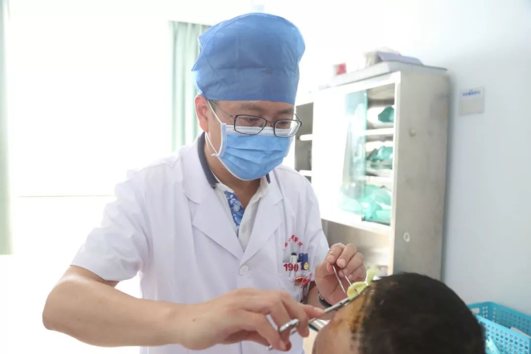 甲状腺治疗排名医院_甲状腺结节图片(3)