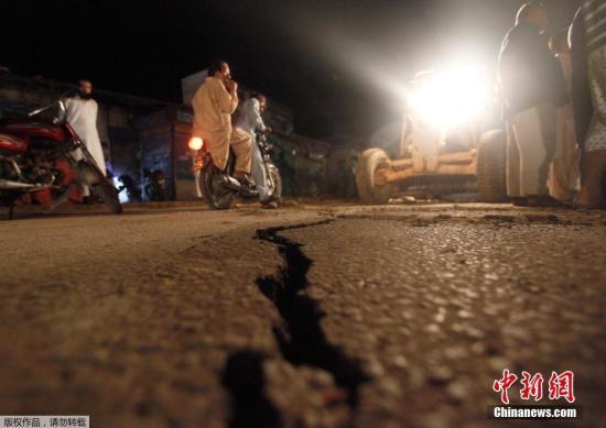 巴基斯坦强震遇难者升至43人再发生4.4级余震