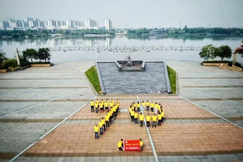 张家港市沙钢集团GDP_张家港市白鹿小学(2)