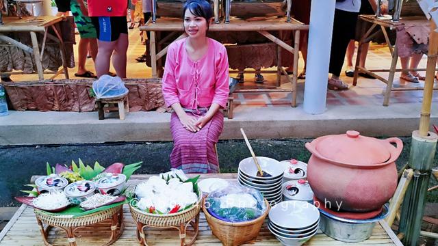 泰国芭提雅耗资40亿泰铢的首个泰文化乐园，逛庙会吃美食两不误