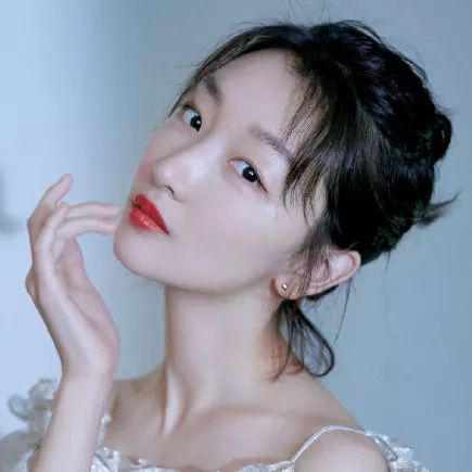 干净利落的发型显发量 27f2326011af4b0cae4851ca98f04066.jpeg