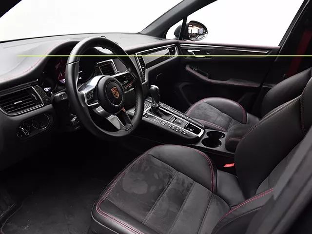 panamera吸烟者套装,保时捷吸烟者套装 * sport chrono 组件 * 20 英寸 rs spyder design 车轮 * 吸烟者套装