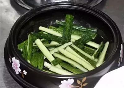 烧什么菜需要花椒油 5cea3df7319e4d5e8ed5265ff3c854b0.jpeg