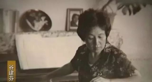 她被人骂写流氓歌,却影响中国半个世纪,刘欢