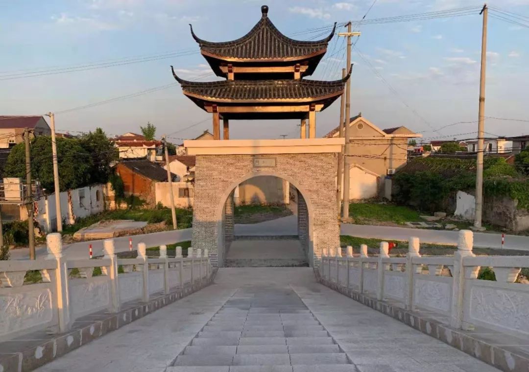 将栟茶打造成了欢乐的海洋 10年前,栟茶提出发展古镇旅游 很多人嗤之