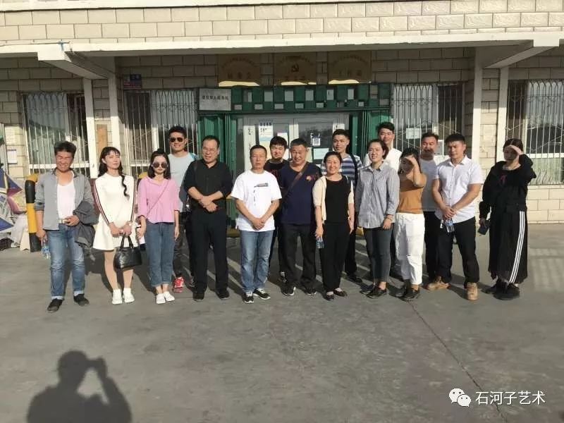 文化惠民石河子市艺术剧院豫剧团戏曲进万家惠民演出走进北泉镇