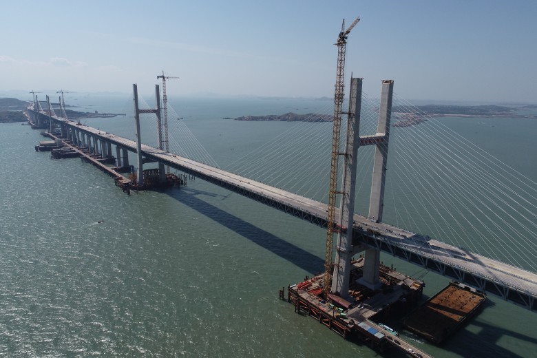 建设大桥的超级工程 a7250ba14d594680ab330ec42c915a92.jpeg