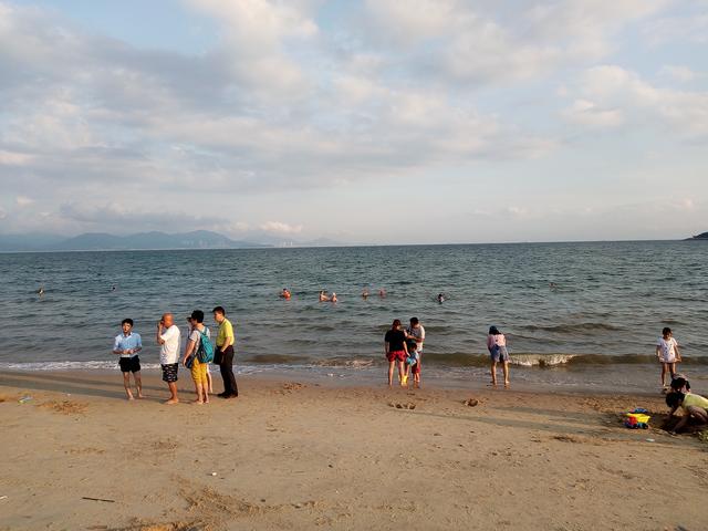 惠州小径湾海边沙滩实拍,这样的地方你们喜欢吗?
