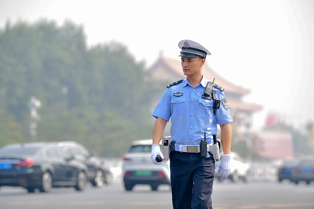 初心不改使命向前之最帅交警孟昆玉