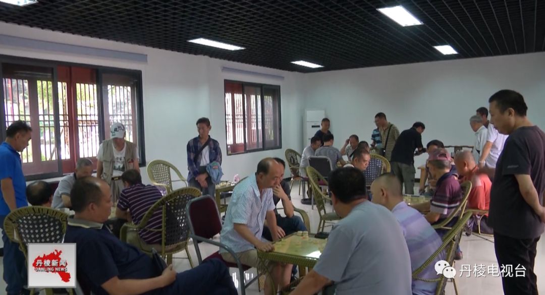 我县举办“庆国庆.迎重阳”棋牌比赛