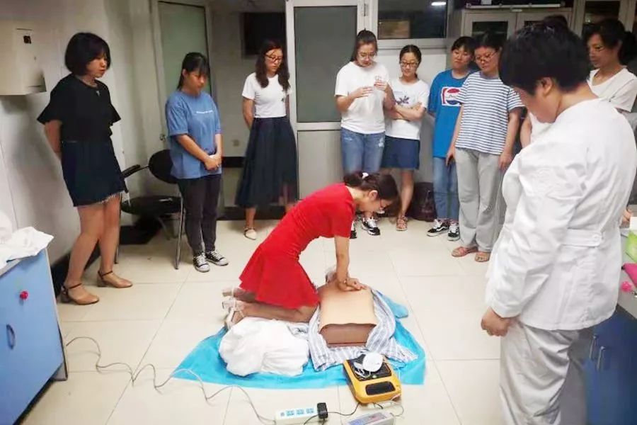 【佑安服務】技能普及，佑安醫院開展全員AED操作技能培訓提高救治能力